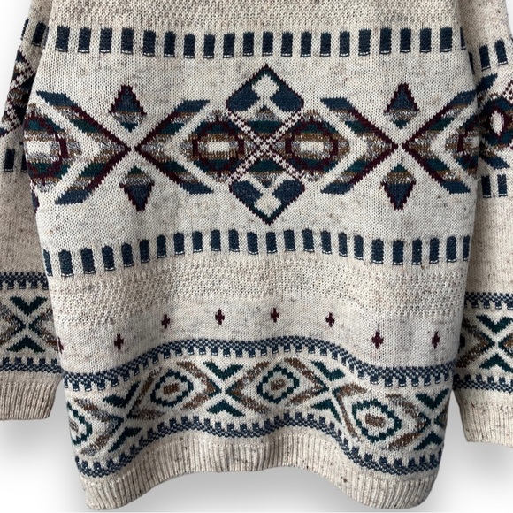 St. Michaels Marks & Spencer Beige Aztec Patterned Vintage Crewneck Jumper - Picture 6 of 9